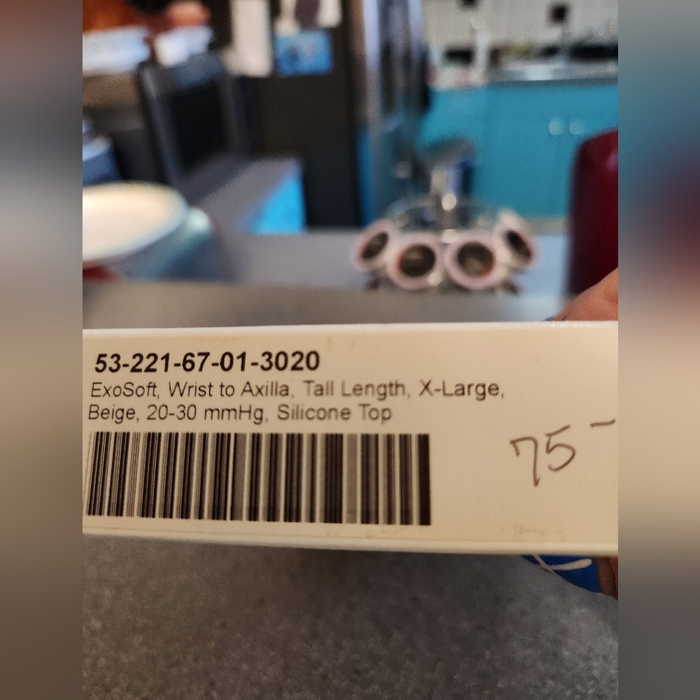 ExoSoft Gradient Compression Arm Sleeve - Pink NWT - image 3